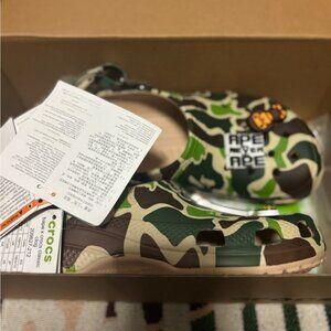 A Bathing Ape Camo × Crocs Classic Clog (Men’s) 🐊💗🌸